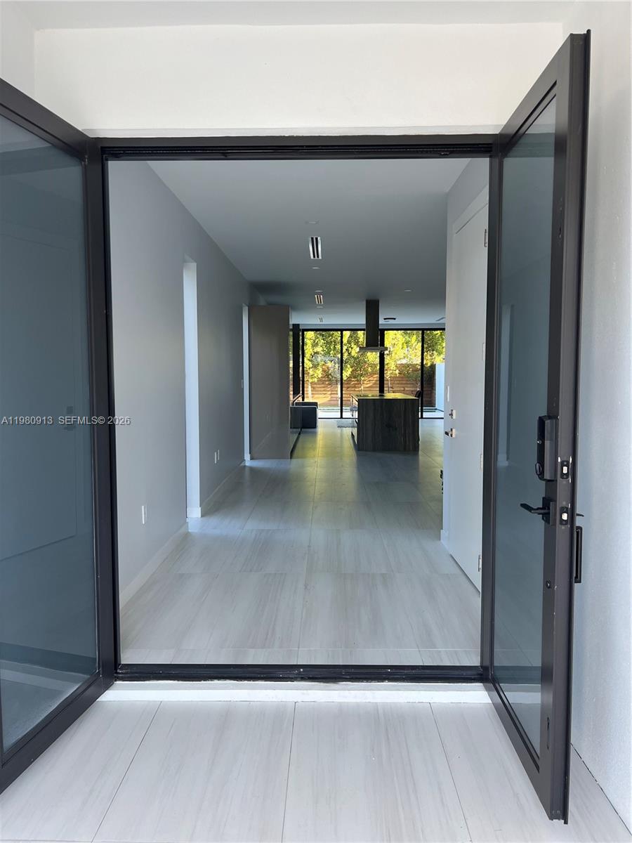 1533 Southwest 22nd Terrace Miami, FL 33145 - Photo 3 of 28