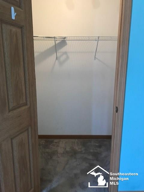 28126 Arsenal Road Flat Rock, MI 48134 - Photo 8 of 30 31377955-7.JPG