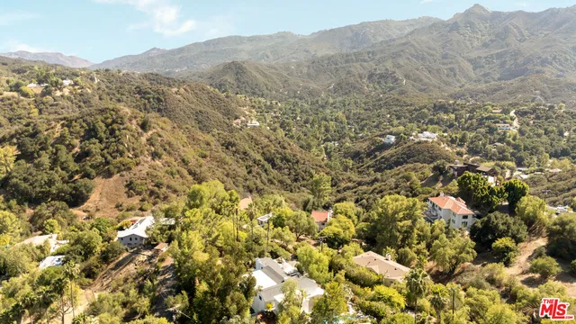 $2,298,000 | 2600 Topanga Skyline Drive, Topanga, CA 90290