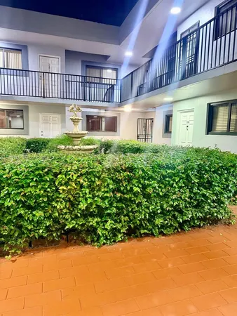 $2,400 | 1340 West 41st Street, Unit 205, Hialeah, FL 33012