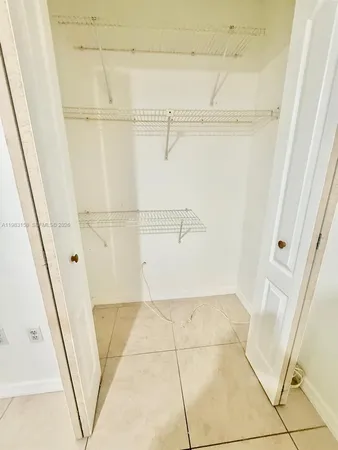 $2,400 | 1340 West 41st Street, Unit 205, Hialeah, FL 33012