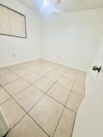 $2,400 | 1340 West 41st Street, Unit 205, Hialeah, FL 33012