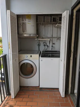 $2,400 | 1340 West 41st Street, Unit 205, Hialeah, FL 33012
