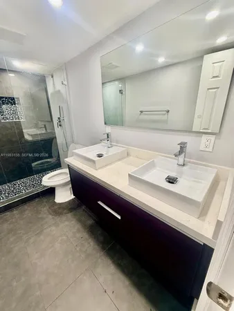 $2,400 | 1340 West 41st Street, Unit 205, Hialeah, FL 33012