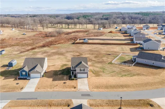 $360,000 | 401 Altavista Drive, Clemmons, NC 27012