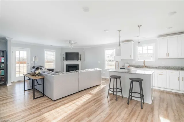 $360,000 | 401 Altavista Drive, Clemmons, NC 27012