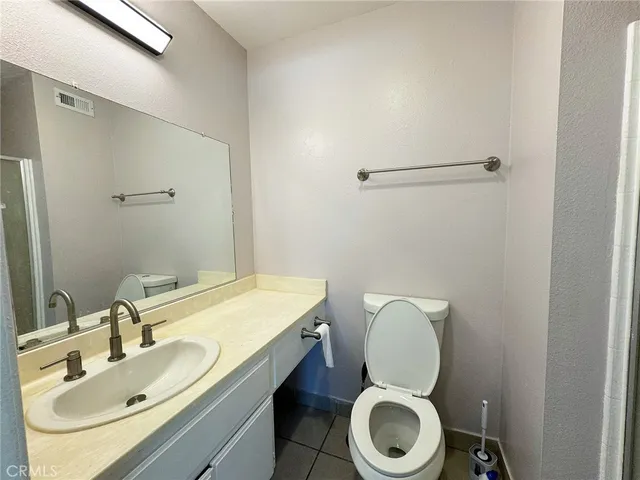 $1,990 | 25180 5th Street, San Bernardino, CA 92410