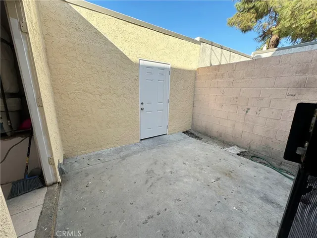 $1,990 | 25180 5th Street, San Bernardino, CA 92410
