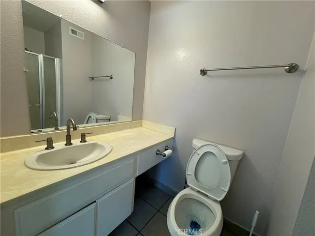 $1,990 | 25180 5th Street, San Bernardino, CA 92410