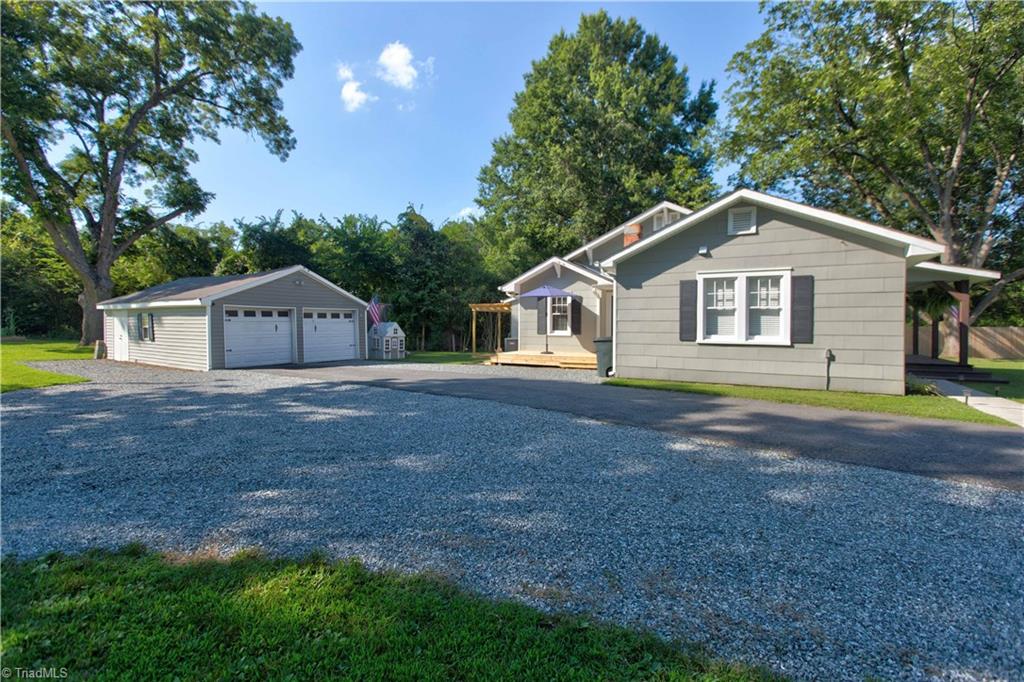 375 Ridge Road Lexington, NC 27295 - Photo 2 of 18 Gallery Image 2