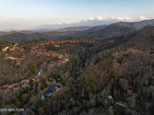 $1,175,000 | 3318 Covered Bridge Way, Sevierville, TN 37862