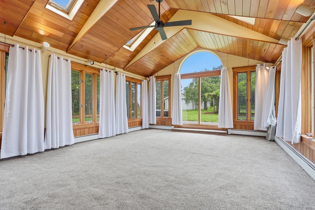 384 Pearl Hill Road Fitchburg, MA 01420 - Photo 7 of 41