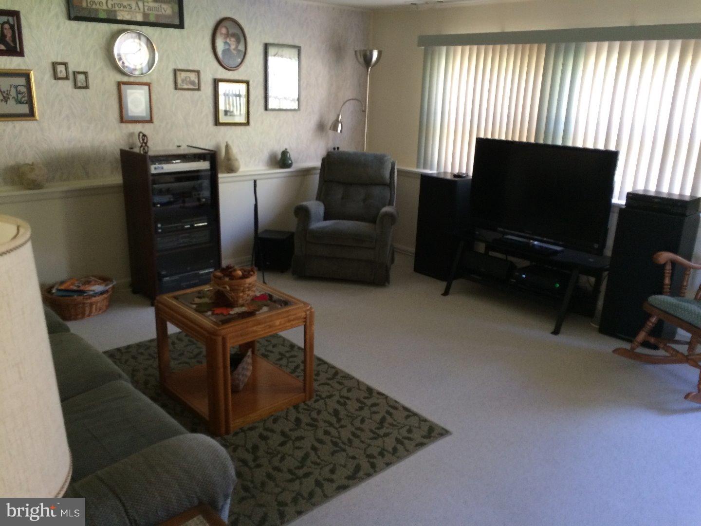 248 Tilford Road Somerdale, NJ 08083 - Photo 9 of 19 Family Room
