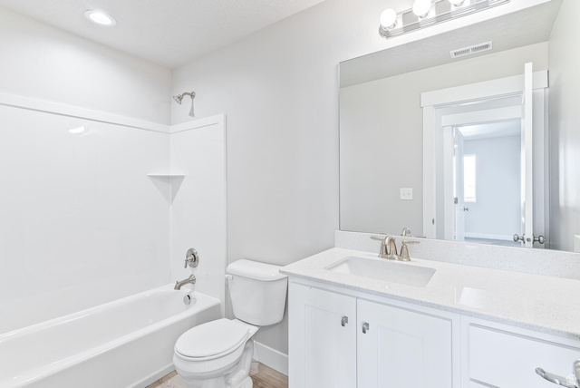 257 North Slant Road, Unit 51M Mapleton, UT 84660 - Photo 21 of 24 Full bath with vanity and shower / washtub combination