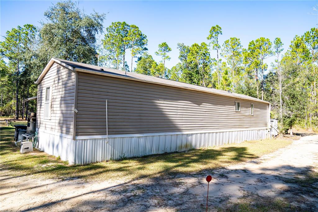 132 Nutmeg Trail Interlachen, FL 32148 - Photo 2 of 100