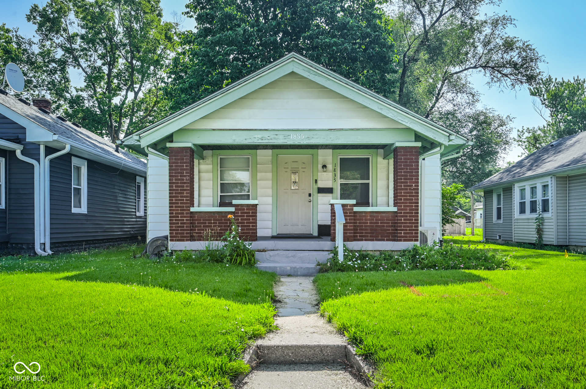 1835 North Harding Street Indianapolis, IN 46202 - Photo 1 of 26