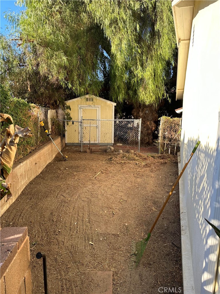 27824 Ferguson Drive Castaic, CA 91384 - Photo 12 of 15