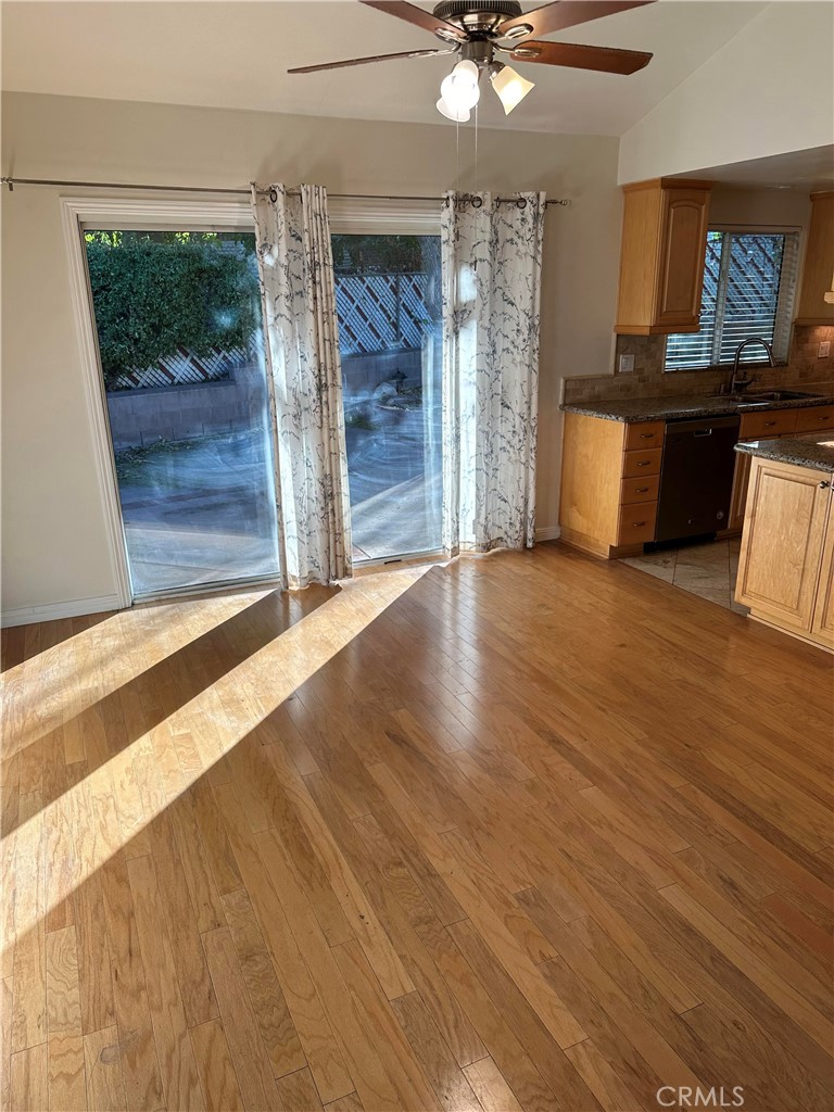 27824 Ferguson Drive Castaic, CA 91384 - Photo 4 of 15