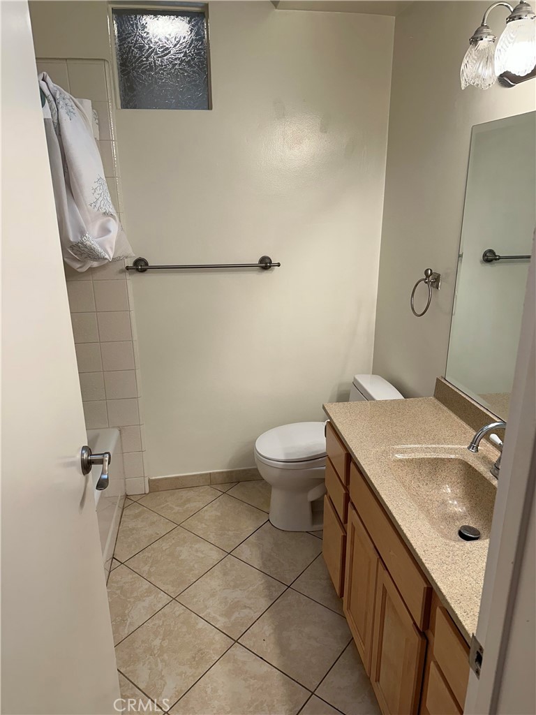 27824 Ferguson Drive Castaic, CA 91384 - Photo 10 of 15