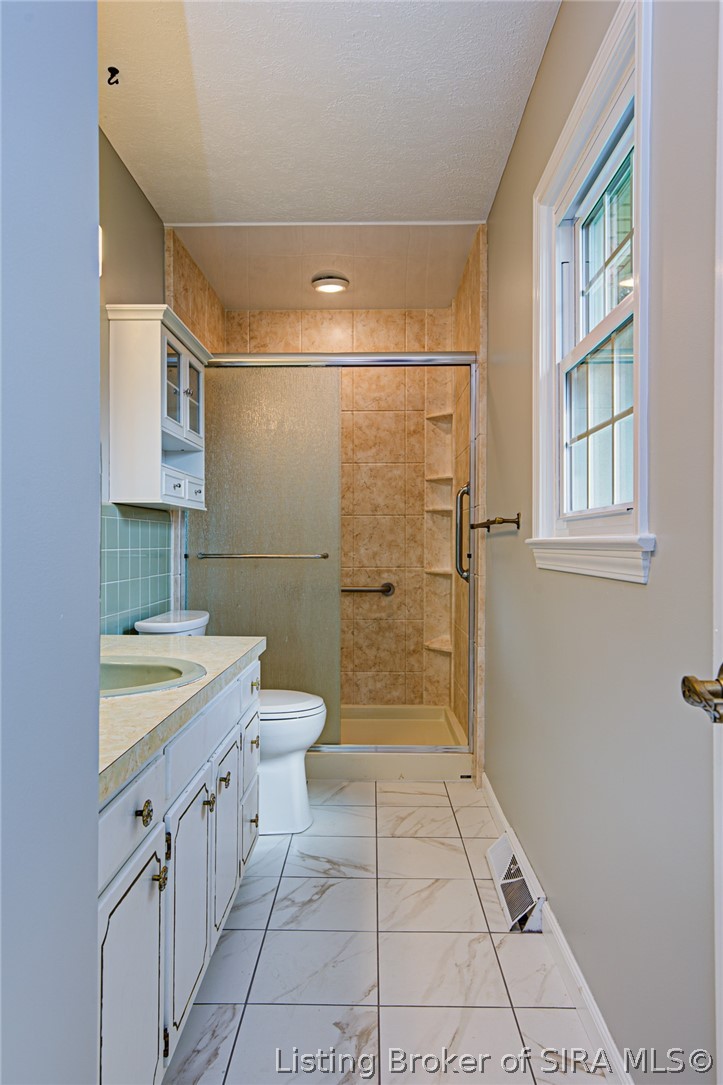 14 Trimingham Road New Albany, IN 47150 - Photo 26 of 60