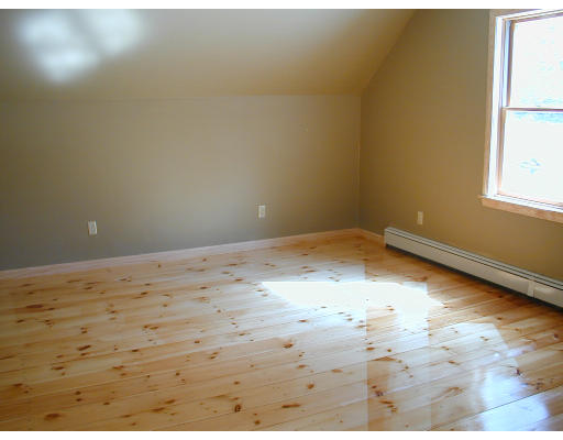 437 Tully Road Orange, MA 01364 - Photo 9 of 13 Gallery Image 9