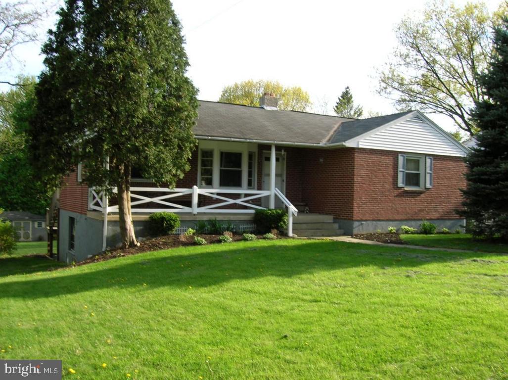 86 Delp Road Lancaster, PA 17601 - Photo 1 of 12 Gallery Image 1