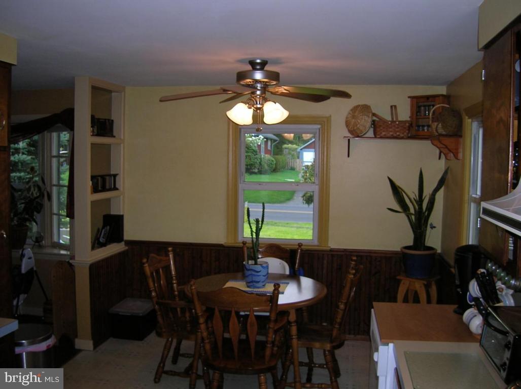 86 Delp Road Lancaster, PA 17601 - Photo 6 of 12 Gallery Image 6