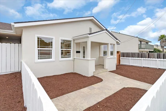 $775,000 | 224 Palm Avenue, Marina, CA 93933