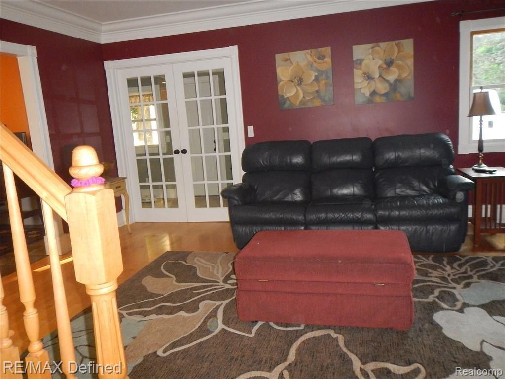 6397 South State Road Goodrich, MI 48438 - Photo 18 of 29 Living room
