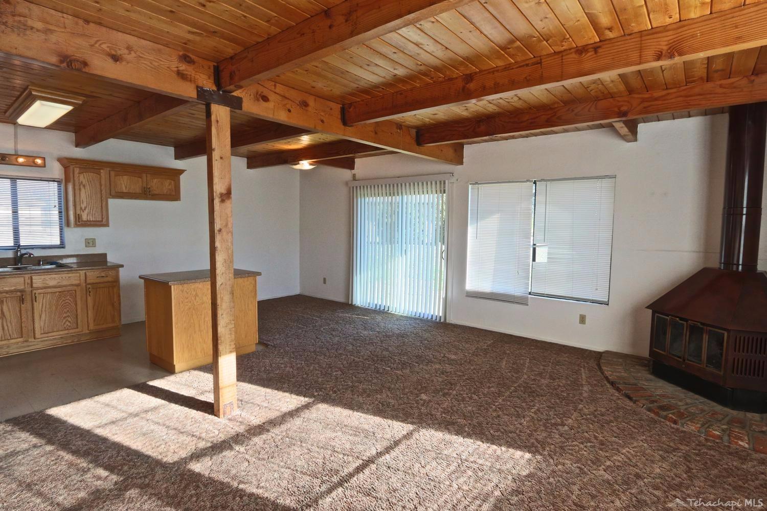 29501 Fawn Way Tehachapi, CA 93561 - Photo 15 of 37 Gallery Image 15