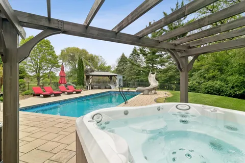 $1,650,000 | 5229 Briarcrest Lane, Long Grove, IL 60047