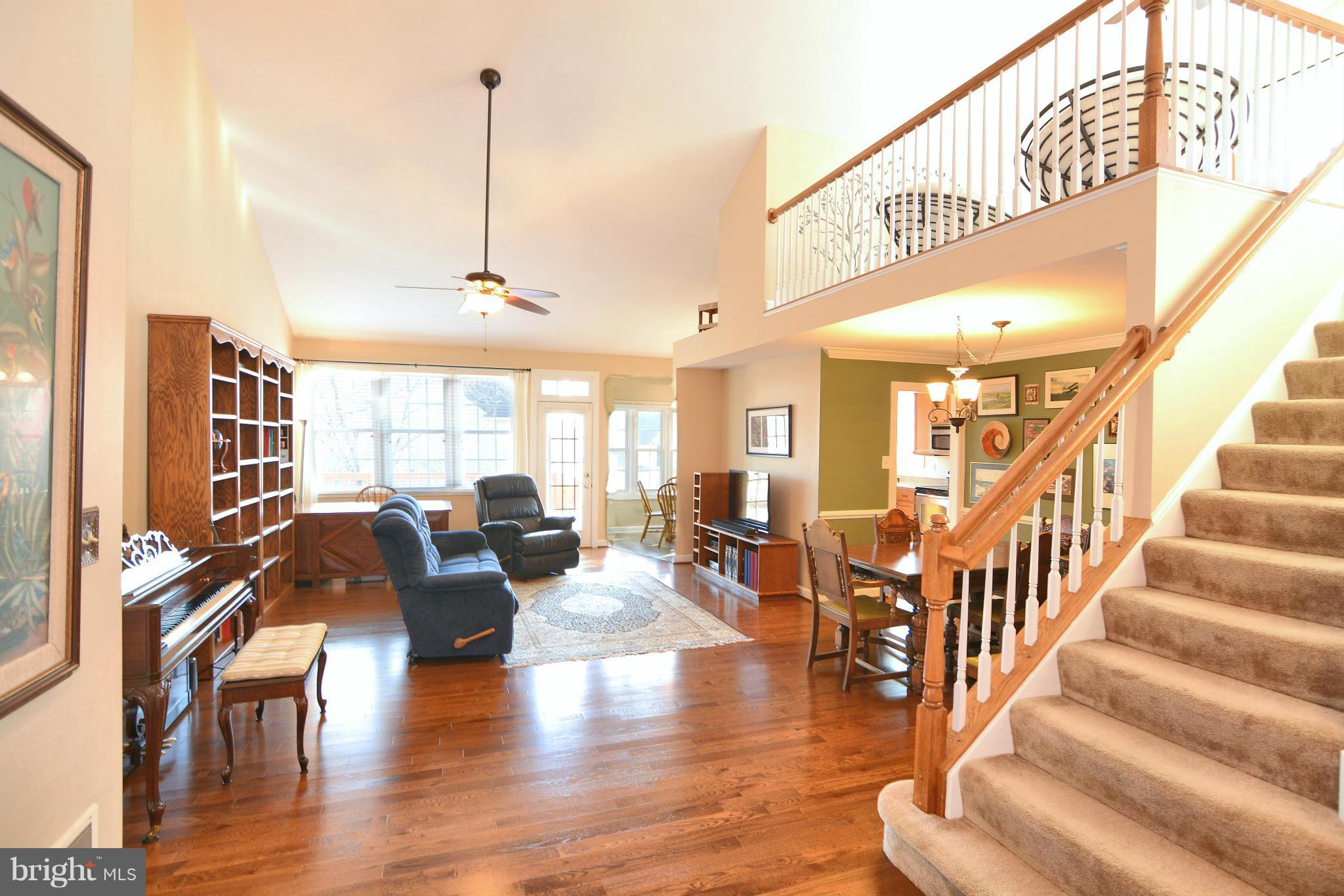 1530 Chapman Road Crofton, MD 21114 - Photo 4 of 26 Living Room