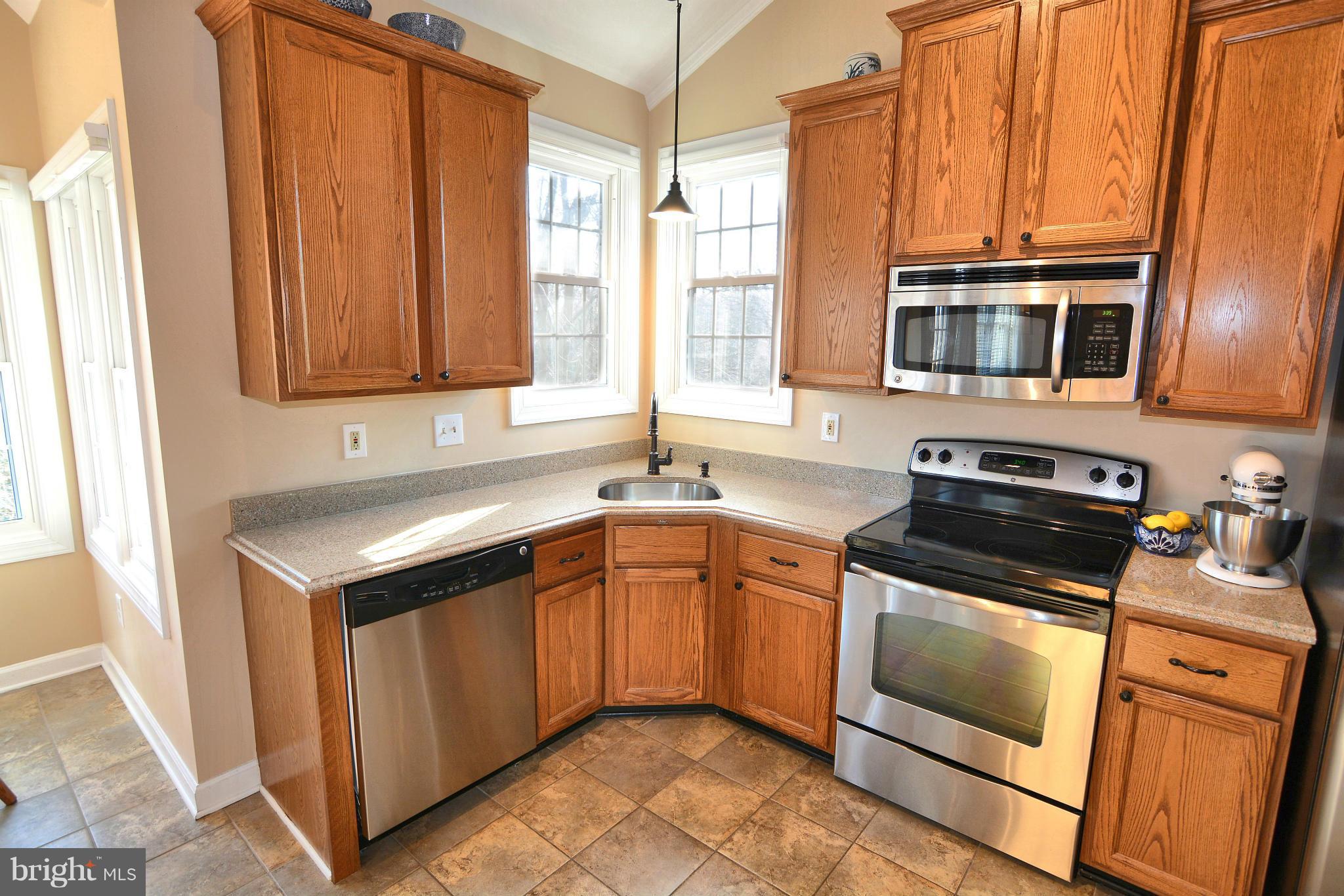 1530 Chapman Road Crofton, MD 21114 - Photo 9 of 26 Kitchen