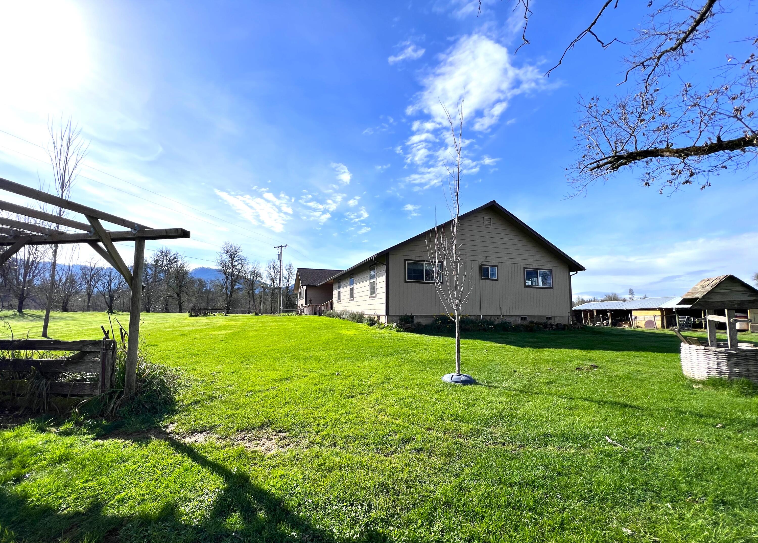 620 Dick George Road Cave Junction, OR 97523 - Photo 60 of 123 13