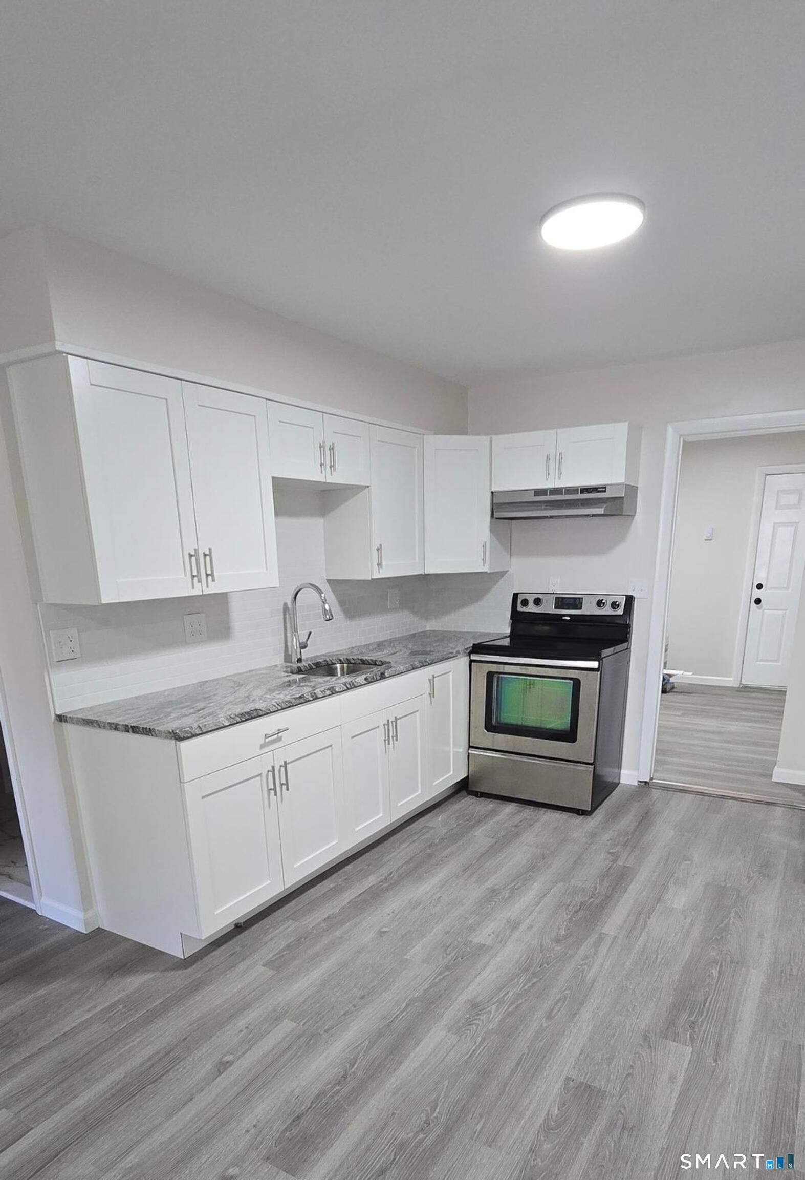 189 Fieldwood Road Waterbury, CT 06704 - Photo 20 of 30