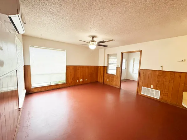 $1,250 | 132 Lake Breeze Drive, Buchanan Dam, TX 78609