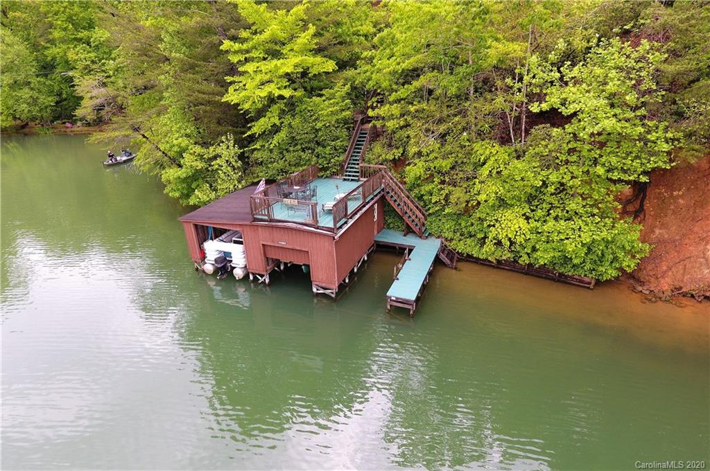 141 Falcon Road Lake Lure, NC 28746 - Photo 3 of 48 Gallery Image 3