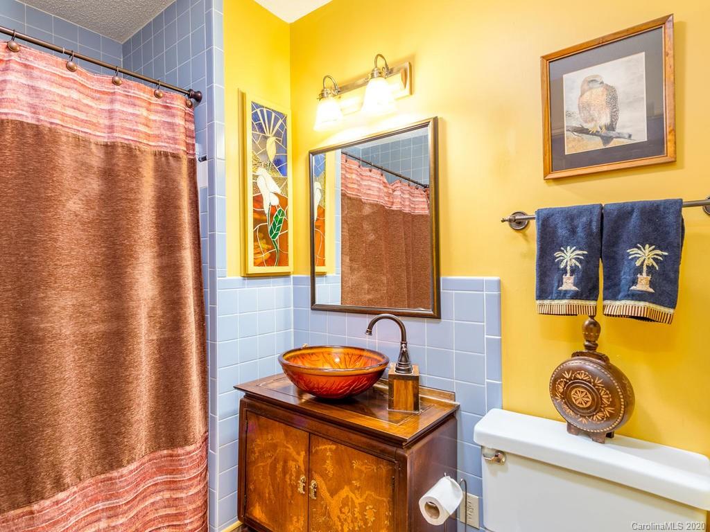 141 Falcon Road Lake Lure, NC 28746 - Photo 22 of 48 Gallery Image 22