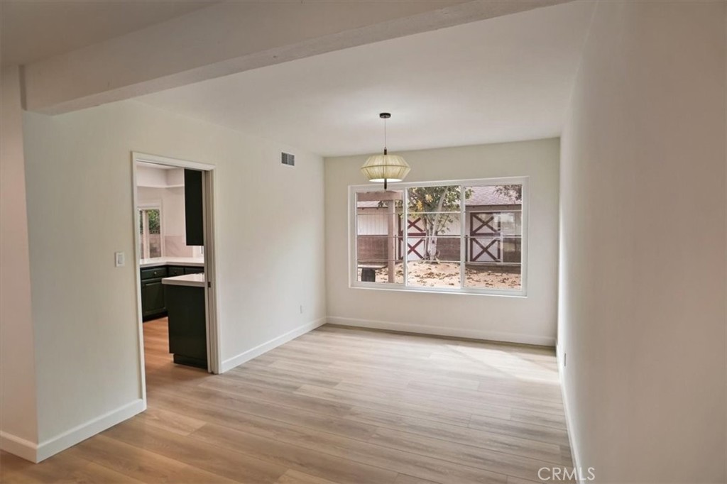 1925 Parkside Avenue Burbank, CA 91506 - Photo 6 of 30 an empty room with window and furniture