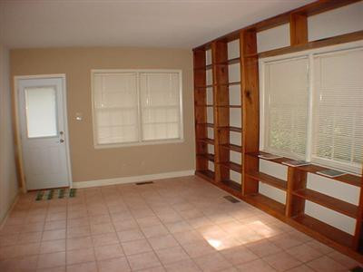 323 Irvine Road Lexington, KY 40502 - Photo 10 of 26 Photo 10