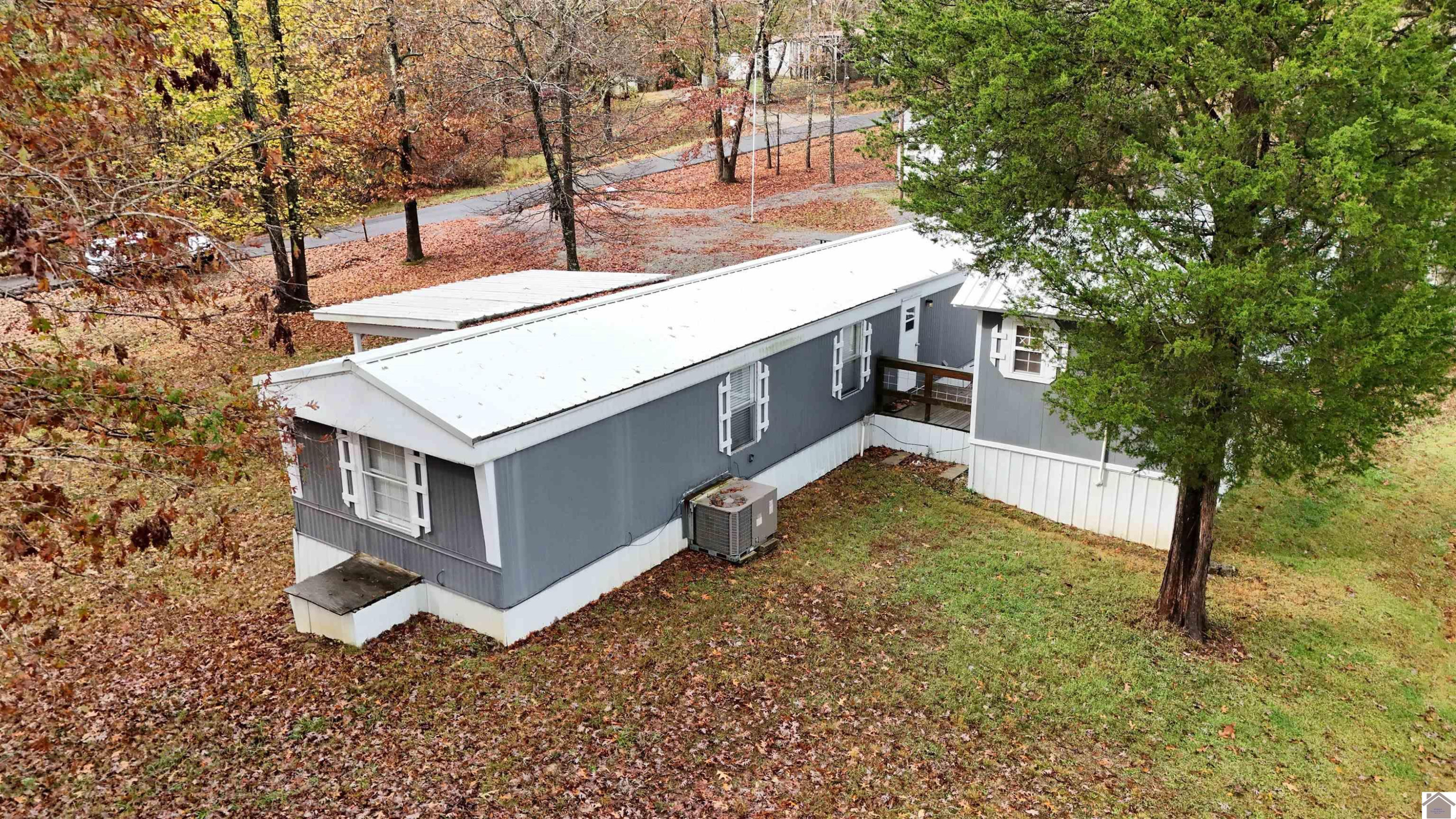 55 Timber Lane Road Kuttawa, KY 42055 - Photo 3 of 35 Photo 3