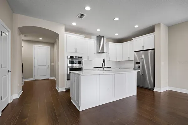 $3,300 | 5707 Village Center Drive, Lithia, FL 33547