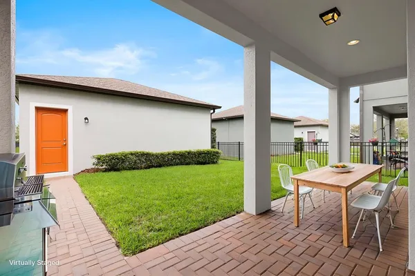 $3,300 | 5707 Village Center Drive, Lithia, FL 33547
