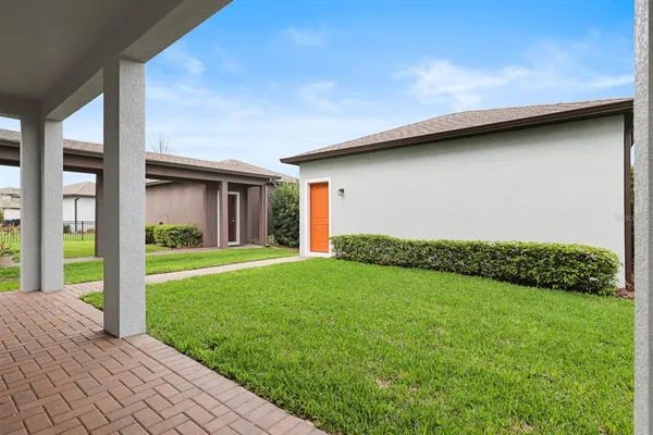 $3,300 | 5707 Village Center Drive, Lithia, FL 33547