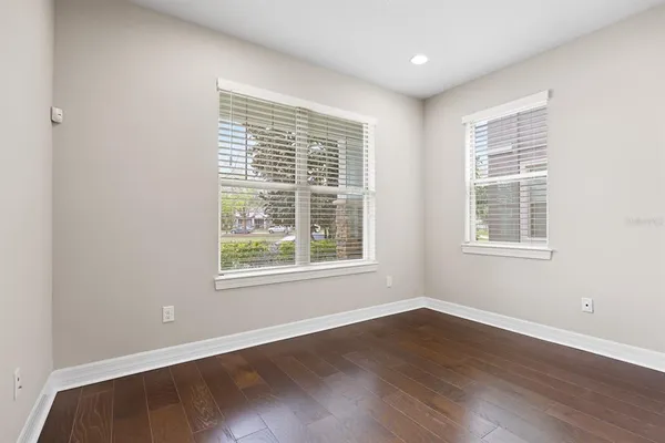 $3,300 | 5707 Village Center Drive, Lithia, FL 33547