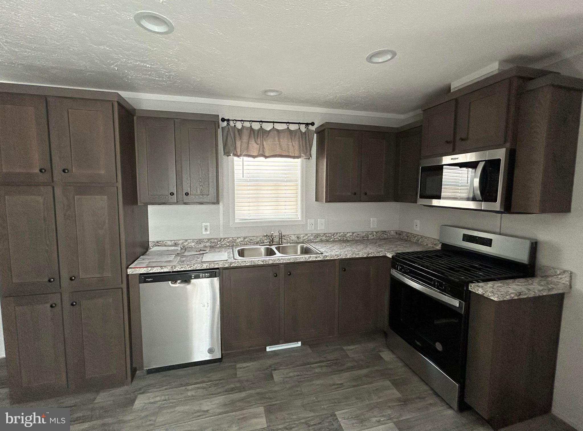 125 Tuckerton Road, Unit 834 Reading, PA 19605 - Photo 6 of 11 Gallery Image 6