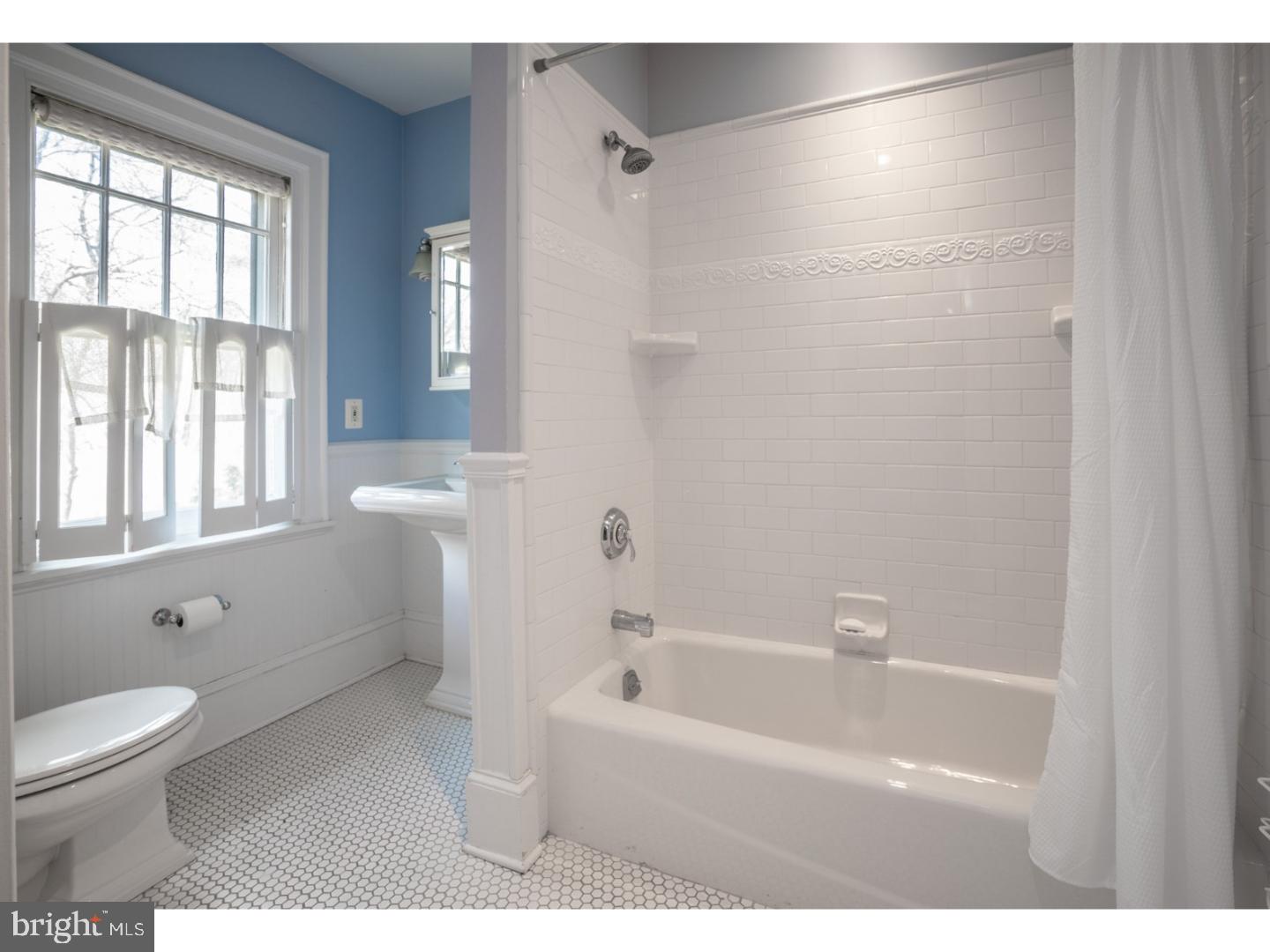 524 Manor Road Wynnewood, PA 19096 - Photo 19 of 25 Bathroom