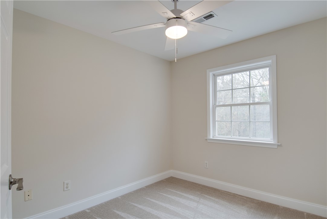 1515 A Marina Road Anderson, SC 29625 - Photo 12 of 20