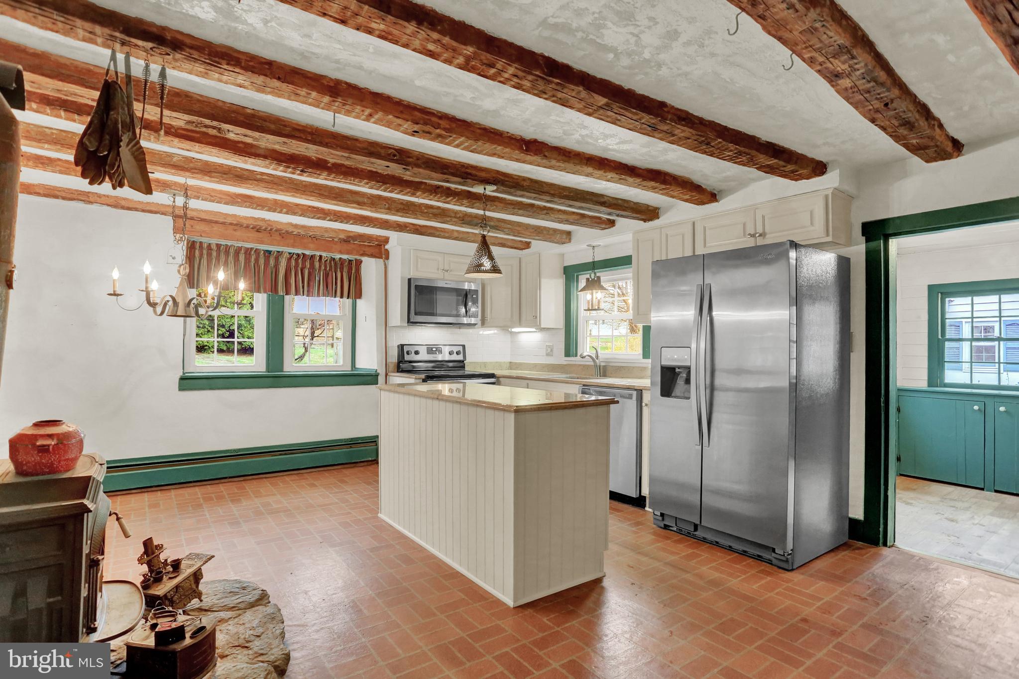 16541 Dolf Road Stewartstown, PA 17363 - Photo 7 of 70 Gallery Image 7