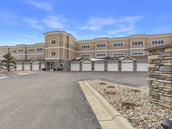 $357,500 | 279 Minnesota Avenue West, Unit 206, Glenwood, MN 56334